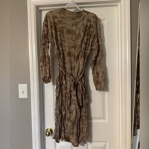 Zara crinkle midi floral dress